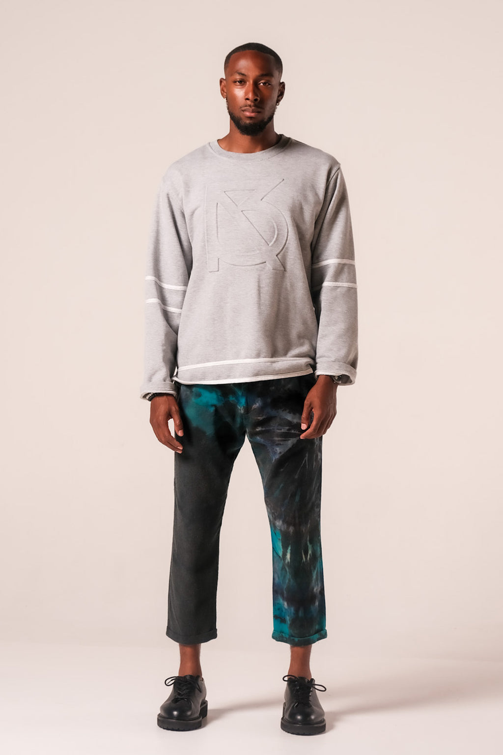 Douglas Embossed Sweatshirt: Heather Gray