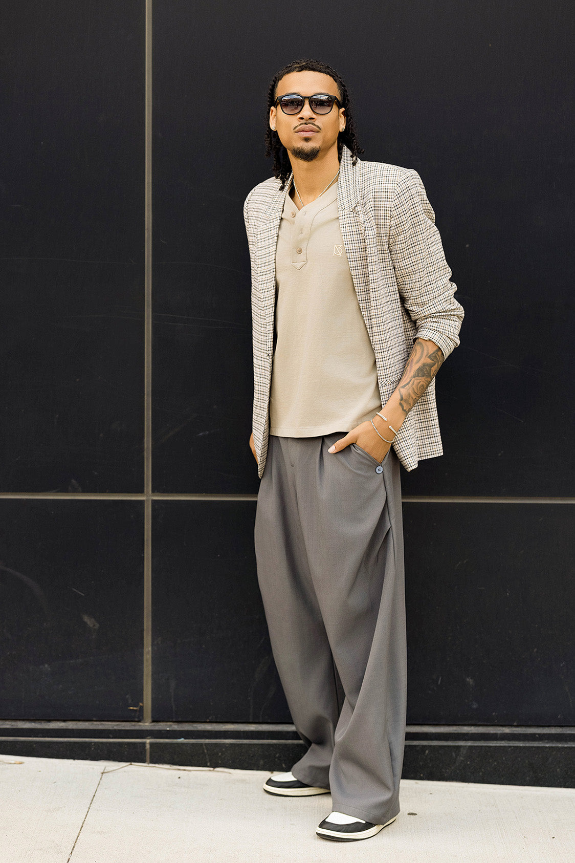 Lamar V Neck Henley: Beige