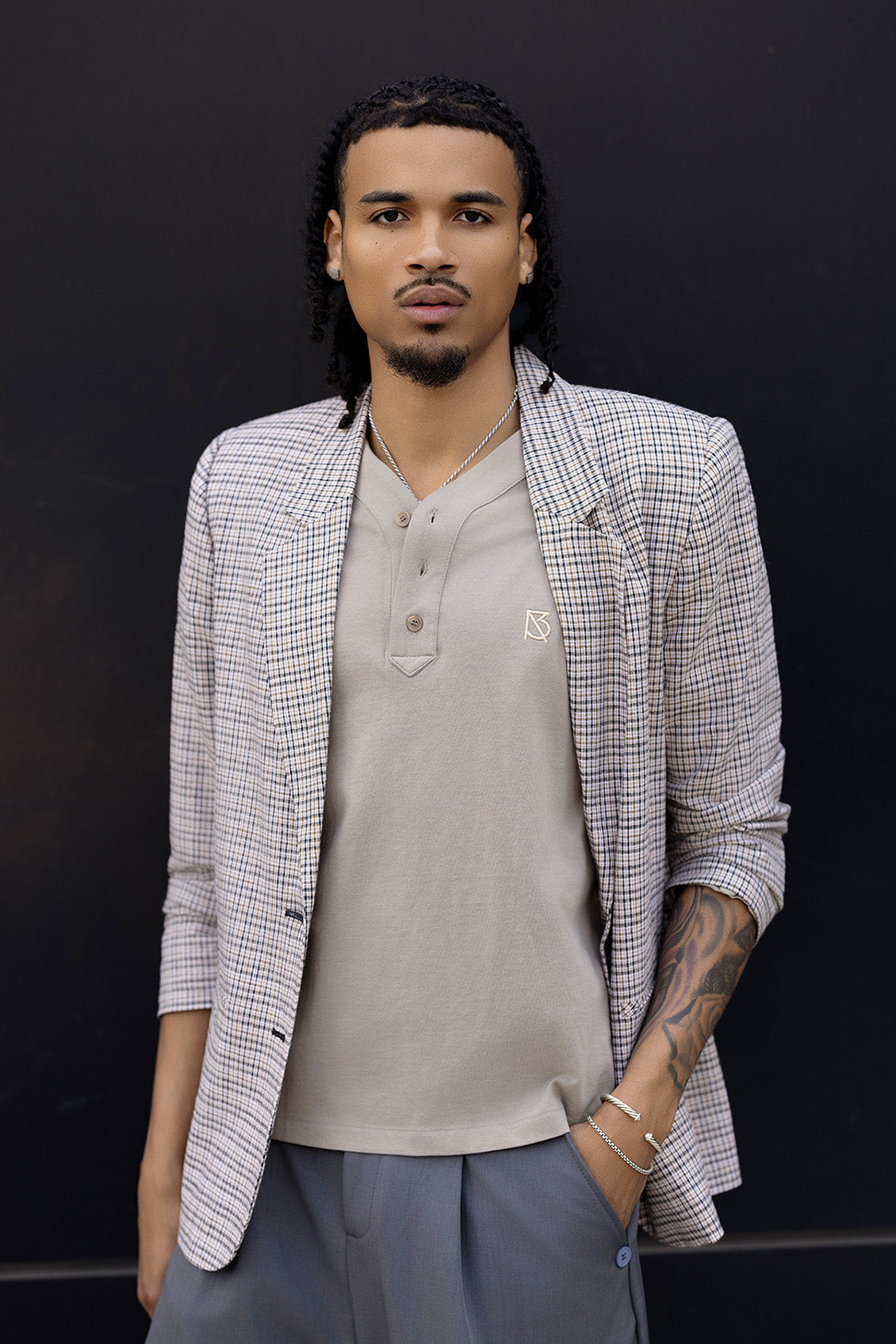 Lamar V Neck Henley: Beige
